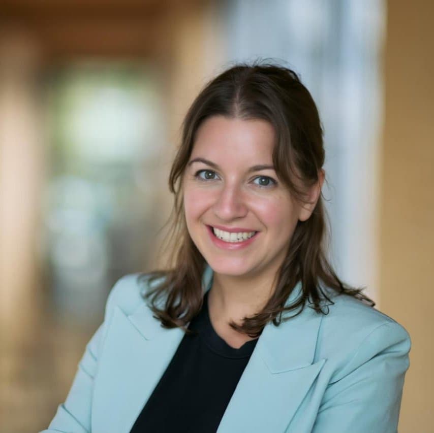 The Founder the World Has Been Waiting For: Dr Noa Gafni on AI, Access and the New Entrepreneurial Moment