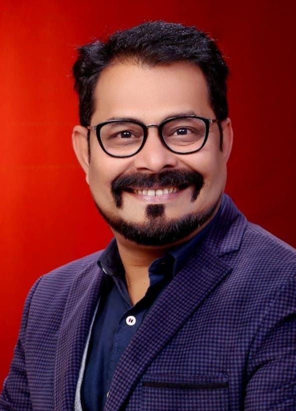 People at the Center: Redefining Leadership Through Humanity